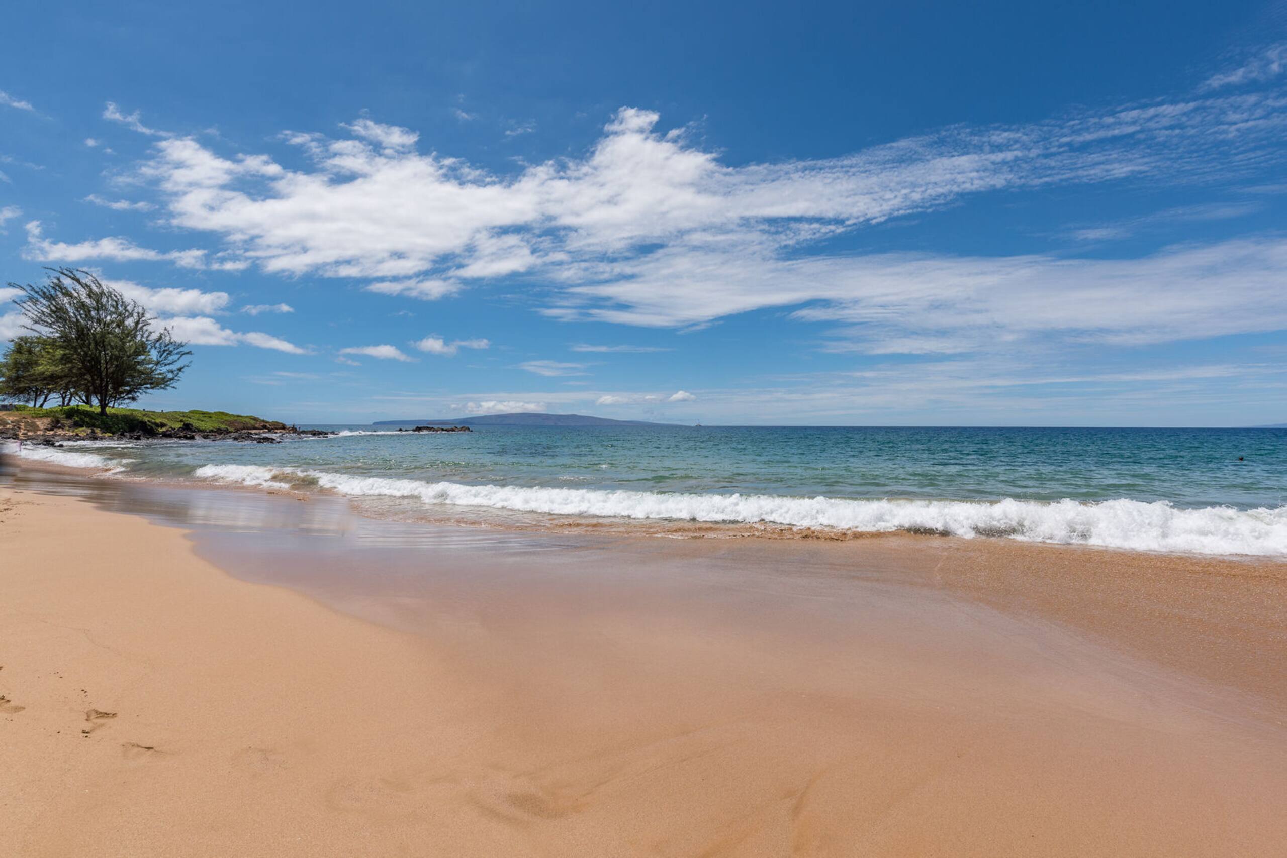 Condo in Kihei · ★4.67 · 1 bedroom · 2 beds · 1 private bath - Image 36
