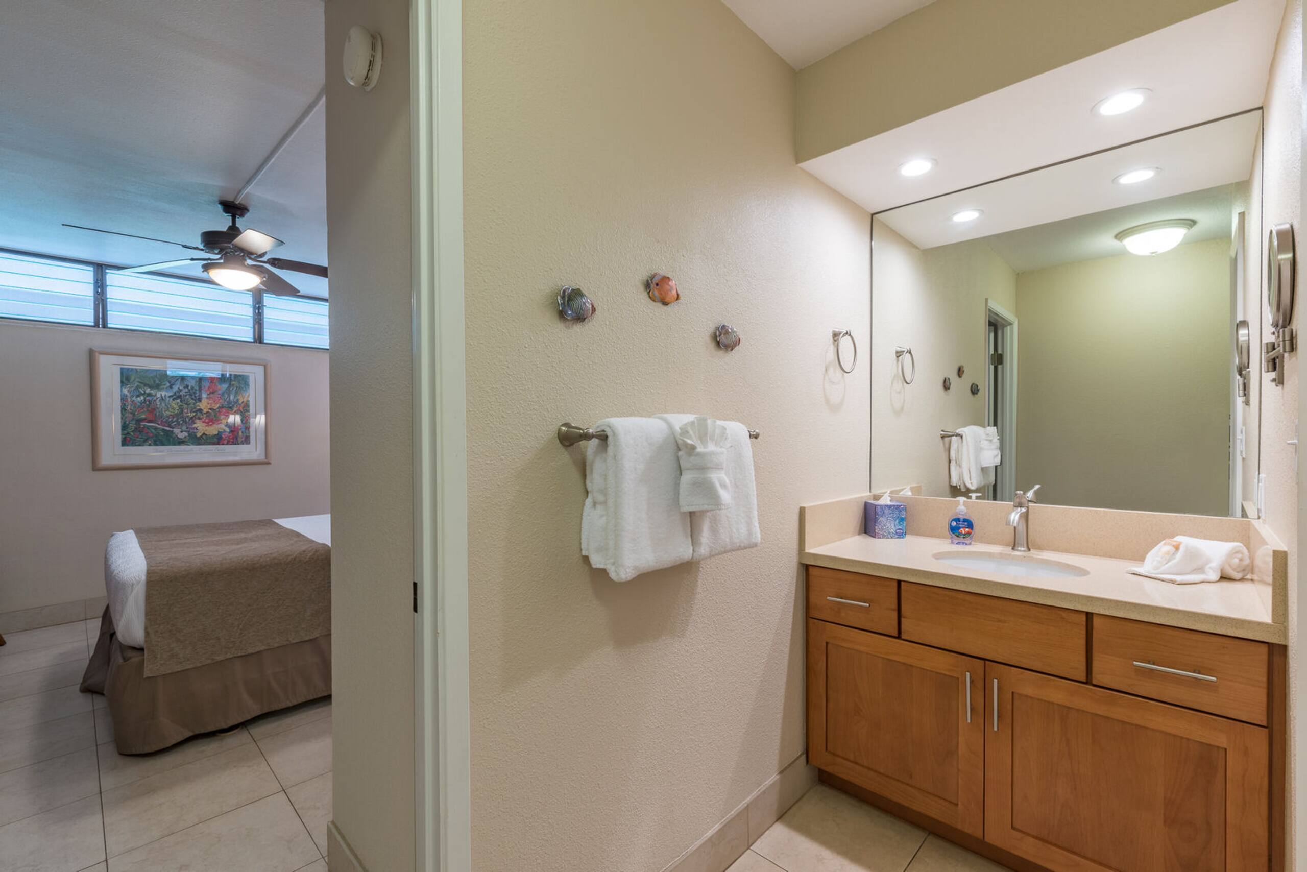 Condo in Kihei · ★4.67 · 1 bedroom · 2 beds · 1 private bath - Image 17