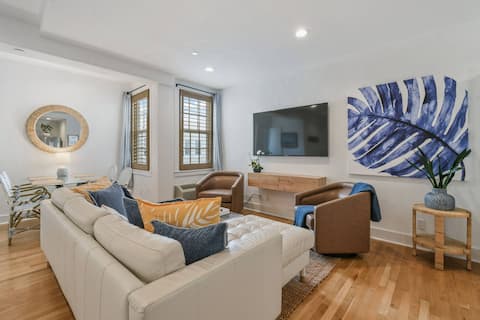 Special Offer Valet/Pool/Steps To Beach Dine/Getaway 2br