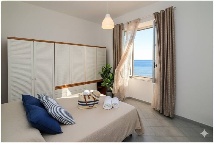 Apartment With Sea View At The Beach | Ap17 - Imperia