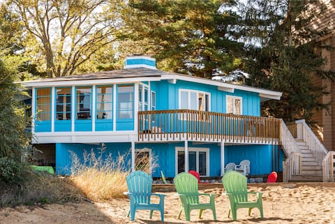 East Bay Escape | Private Beach | AC | Sunrise |