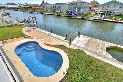 Royal Estes Large Home Canal front Private pool Bo
