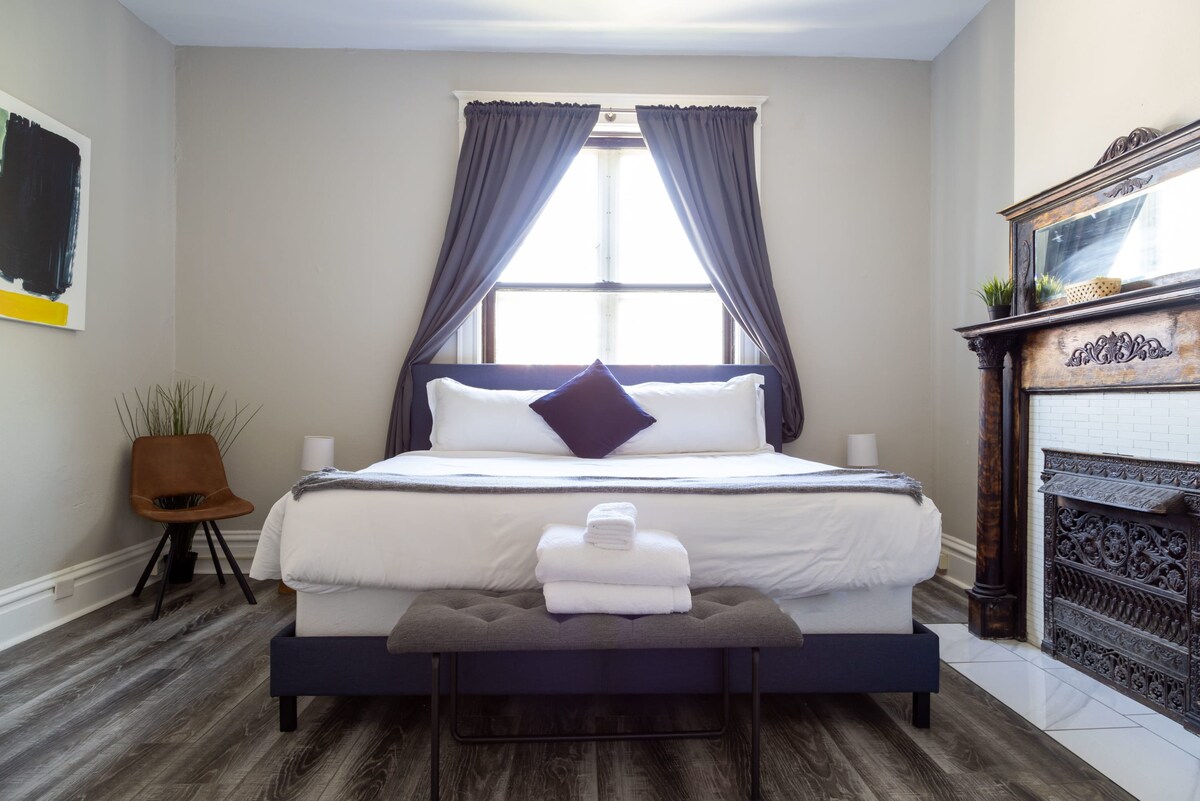 3号卧室-加大双人床