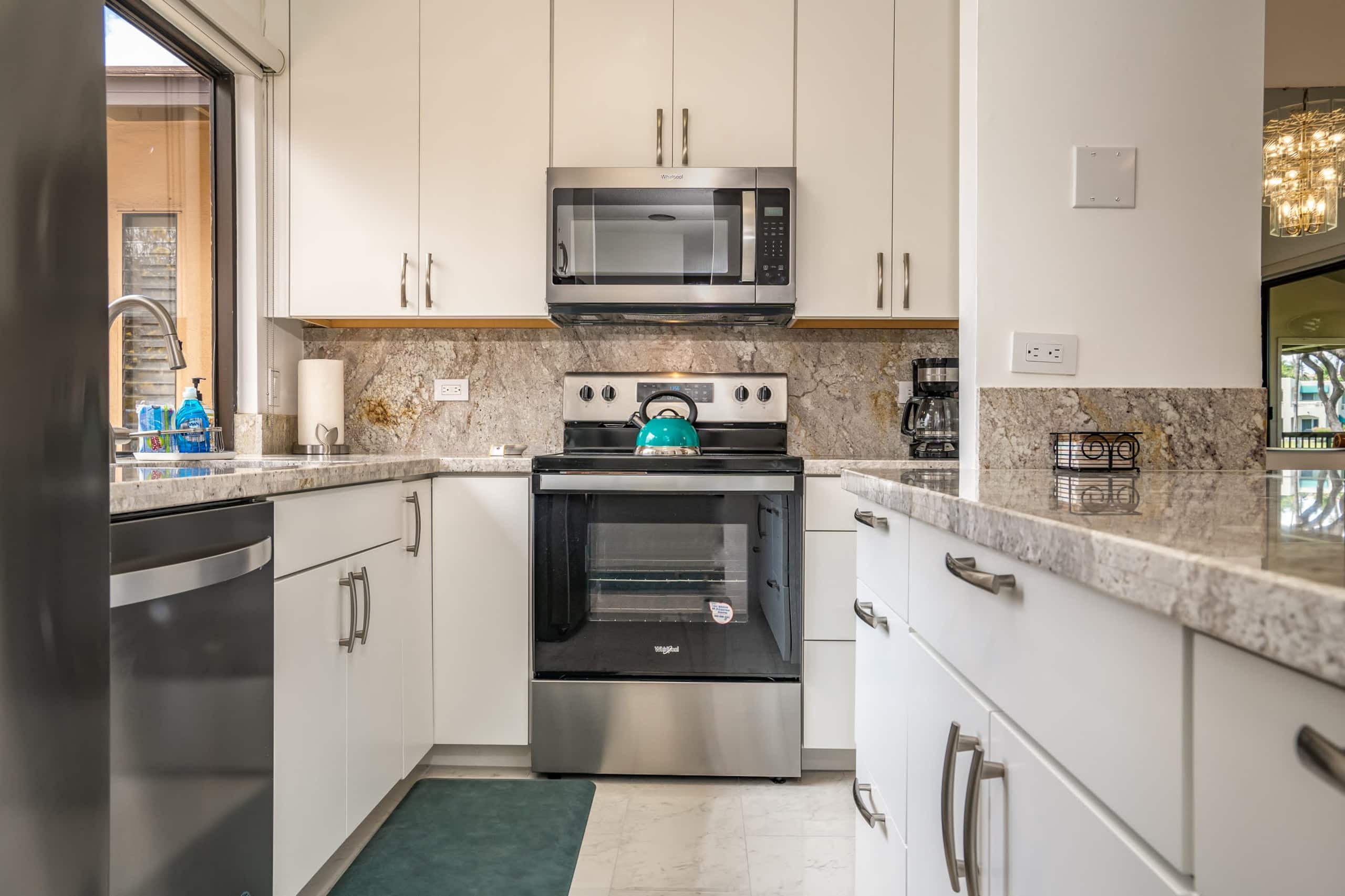 Condo in Kihei · ★4.59 · 1 bedroom · 2 beds · 2 baths - Image 17