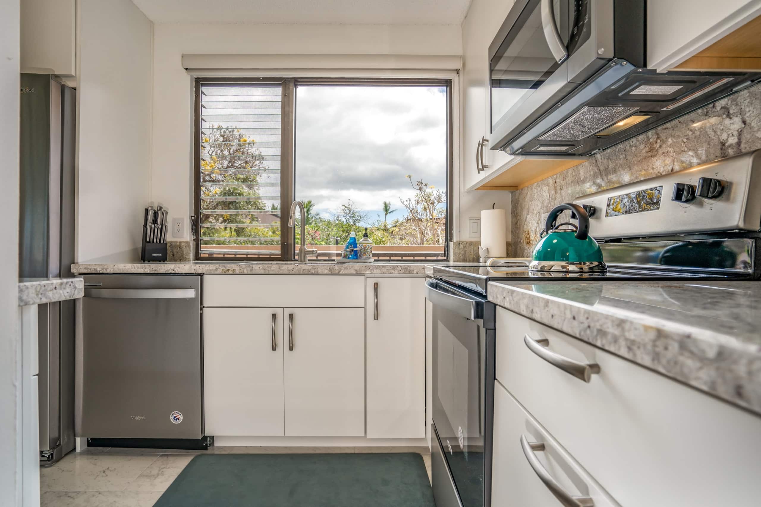 Condo in Kihei · ★4.59 · 1 bedroom · 2 beds · 2 baths - Image 14