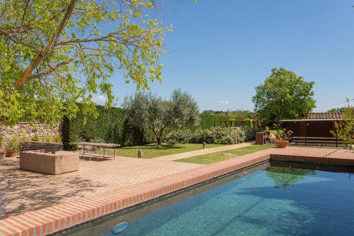 Flateli. Corçà gallery image 2