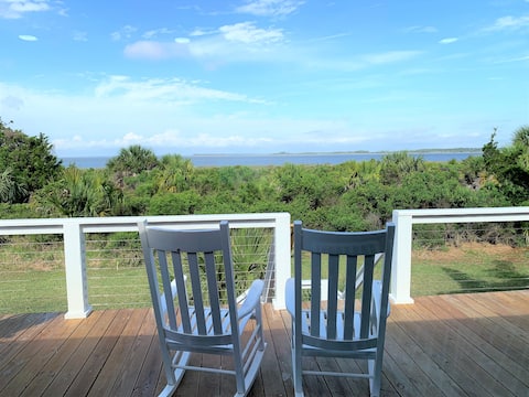3 bedroom oceanfront on the sound~ Selah on the