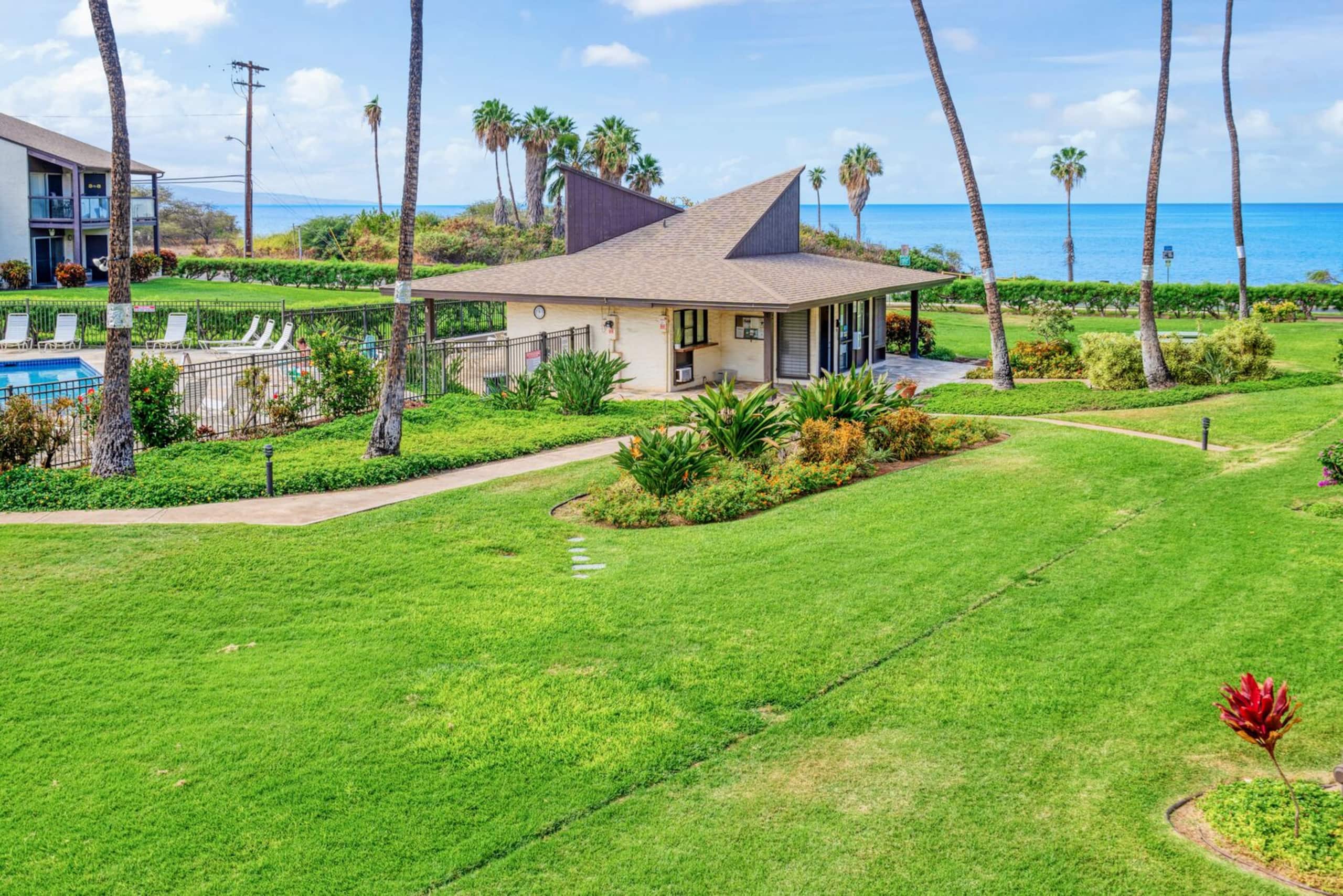 Condo in Kihei · ★4.83 · 1 bedroom · 2 beds · 1 bath - Image 32