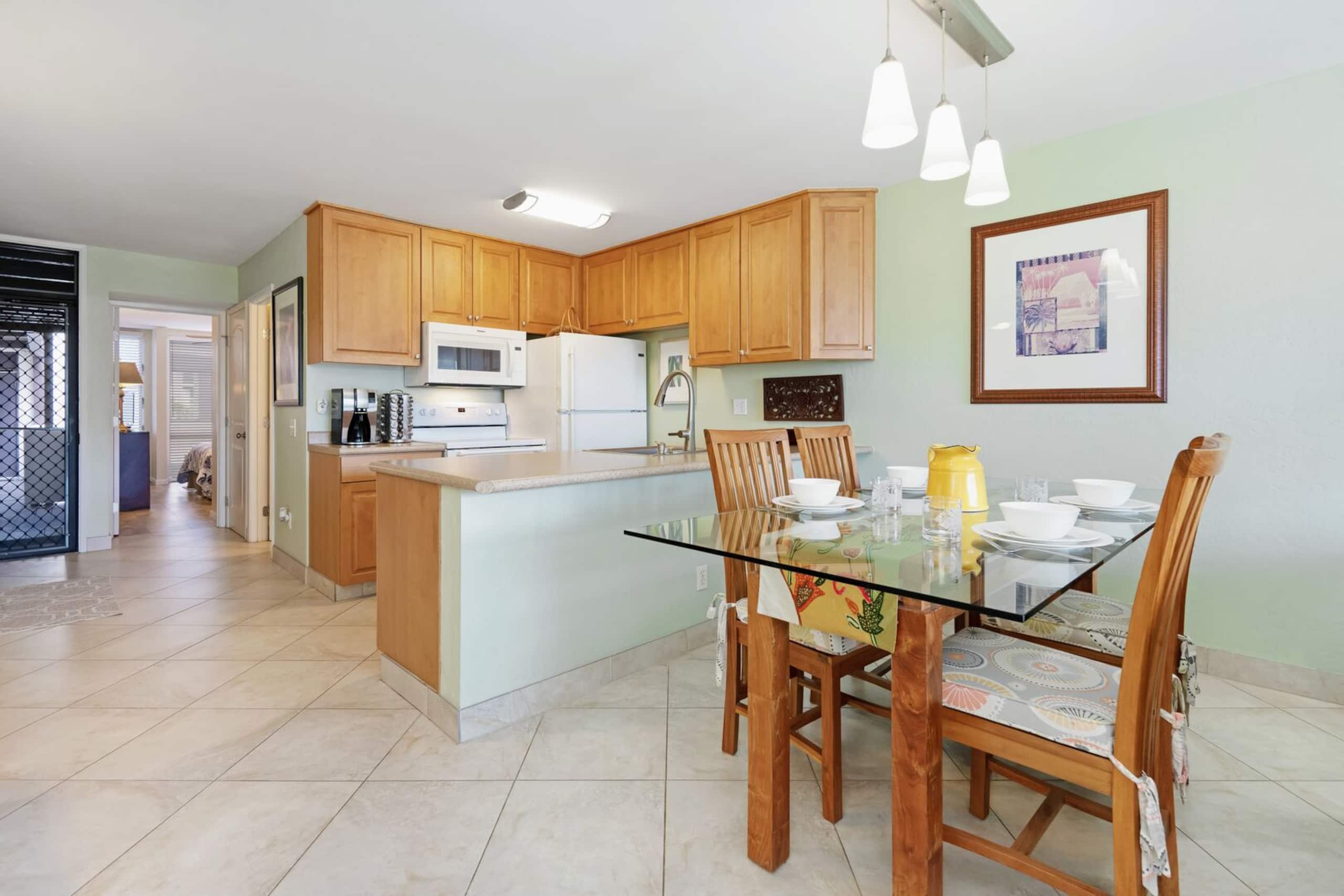 Condo in Kihei · ★4.83 · 1 bedroom · 2 beds · 1 bath - Image 12
