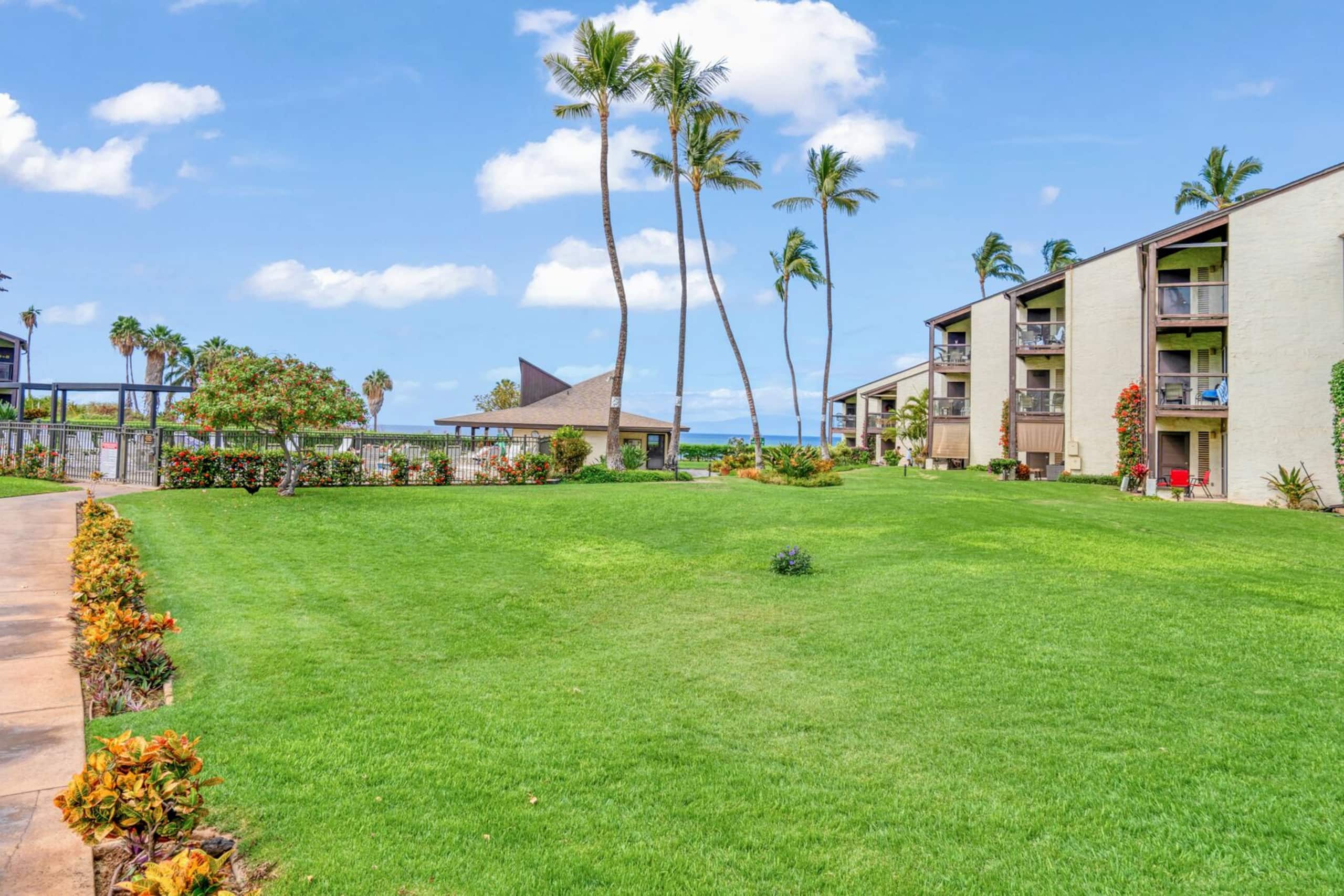 Condo in Kihei · ★4.83 · 1 bedroom · 2 beds · 1 bath - Image 25
