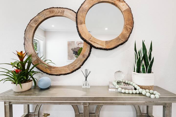 Welcome to the Coconut Cottage! gallery image 5