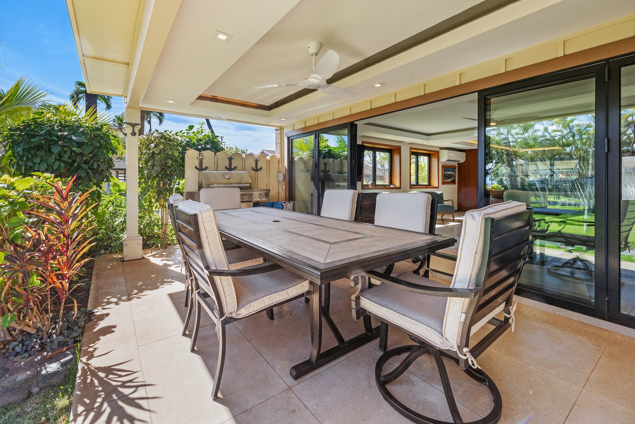 Townhouse in Lahaina · ★4.83 · 2 bedrooms · 2 beds · 2.5 baths - Image 10