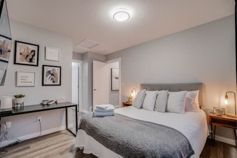 Successful Airbnb property: Chandler - Central 5 Bdrm Home, Workspaces & Wifi in Alberta Avenue