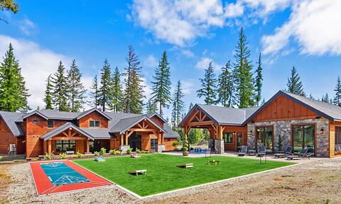 Private Indoor Pool! The Northwest's Most Unique V