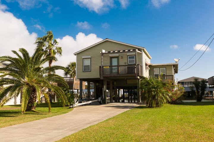 Galveston Island Resort Rentals managed Airbnb listing 3