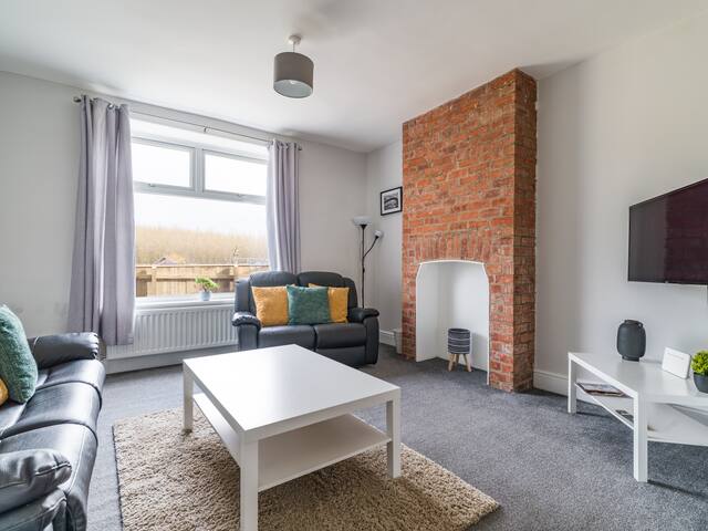 Sinclair Serviced Accommodation managed Airbnb listing 2