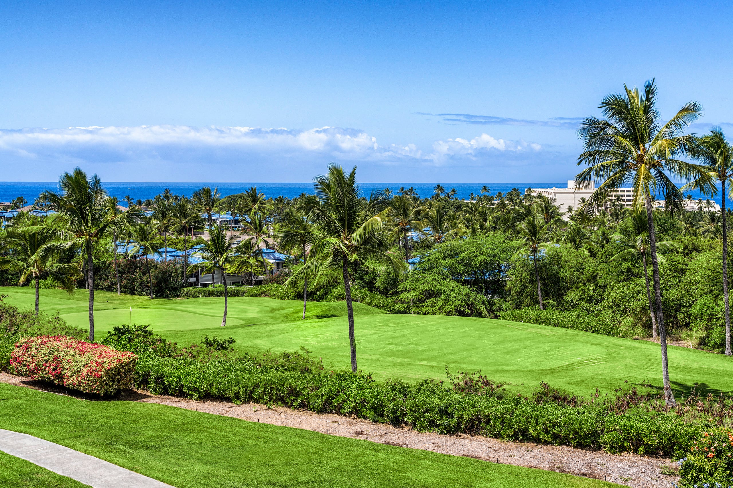 Condo in Kailua-Kona · ★4.78 · 3 bedrooms · 5 beds · 2.5 shared baths - Image 20