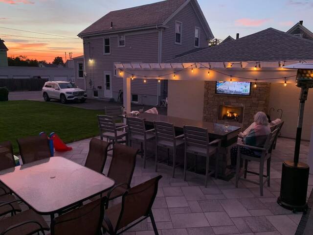 Most desirable neighborhood Backyard Patio & Firep gallery image 3