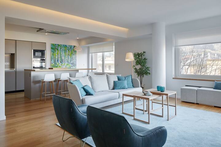 Nautiko by FeelFree Rentals gallery image 4