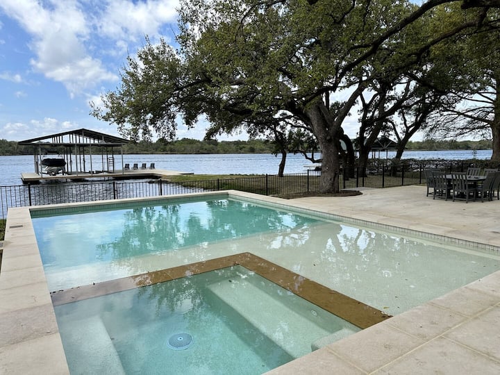 Packsaddle Point, Beautiful, New Pool! Houses for Rent in Kingsland