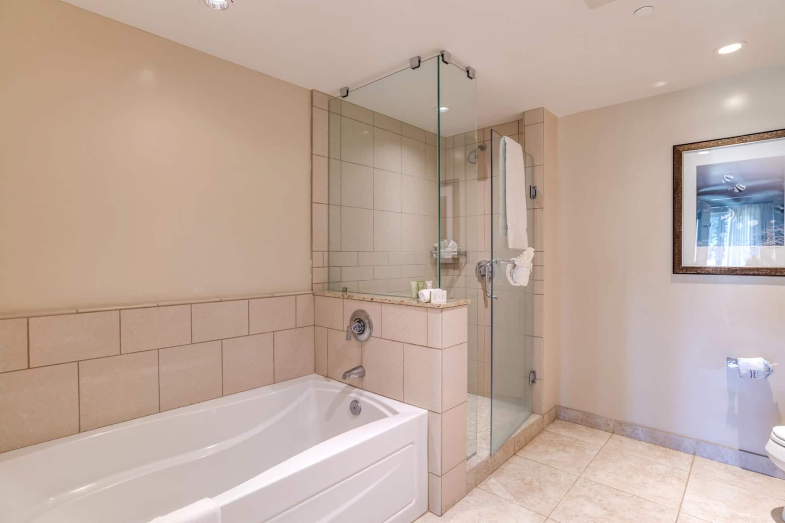 Condo in Lahaina · ★4.8 · 2 bedrooms · 4 beds · 1 bath - Image 28