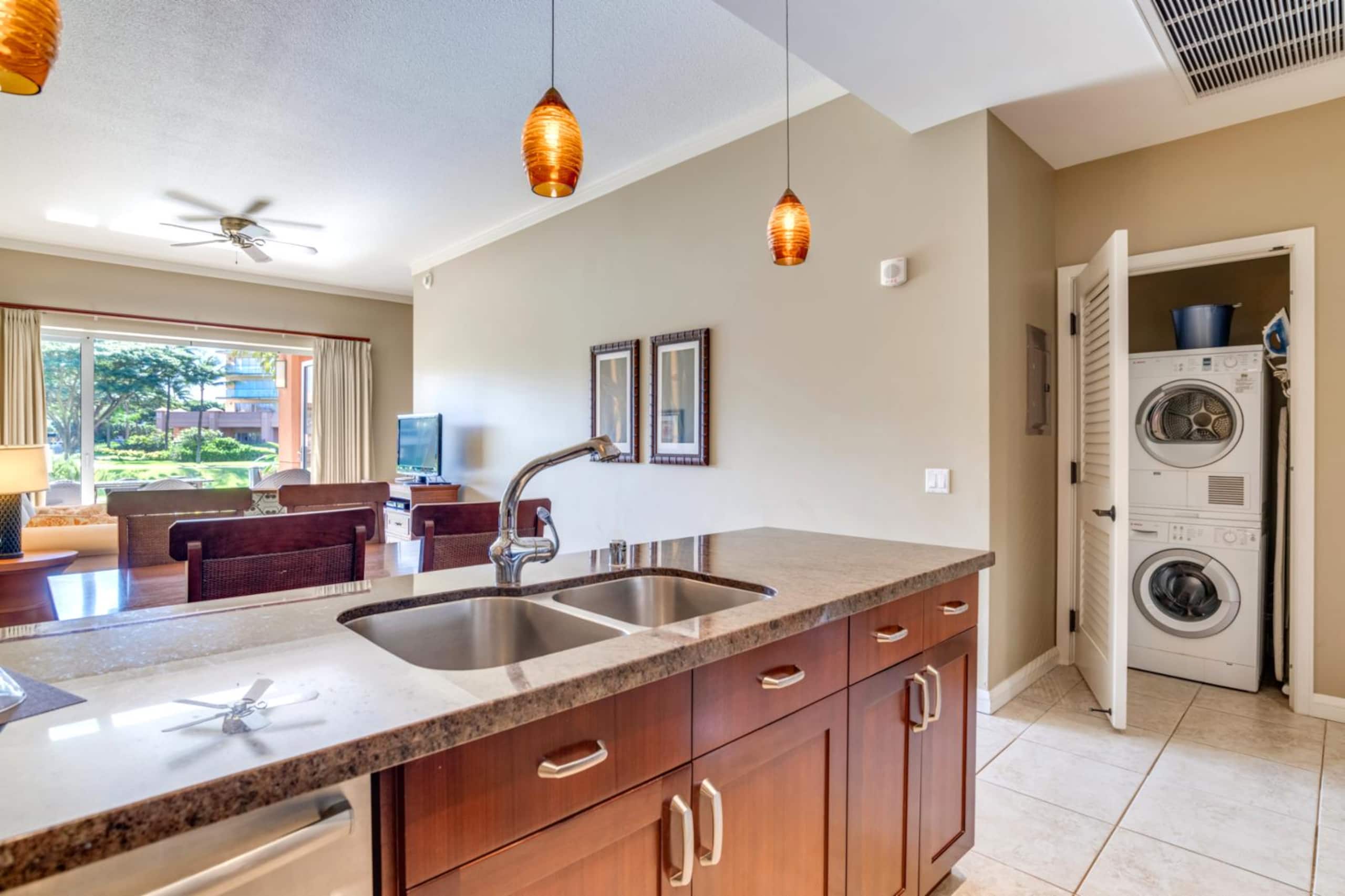 Condo in Lahaina · ★4.8 · 2 bedrooms · 4 beds · 1 bath - Image 22
