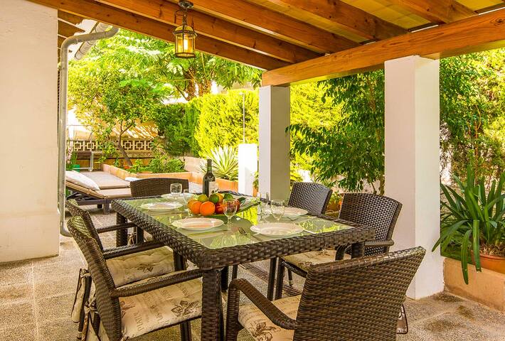 Casa de los Pinos gallery image 2