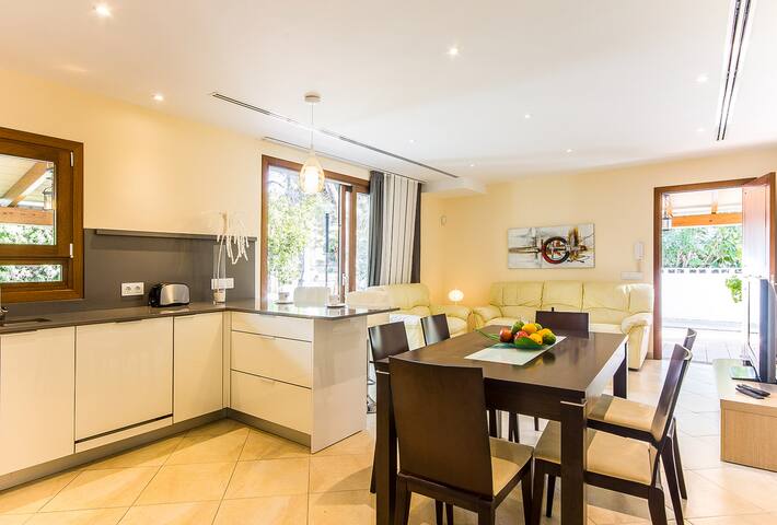 Casa de los Pinos gallery image 4