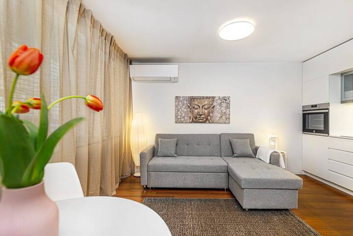 Bombarda Apartments II by Innkeeper gallery image 2