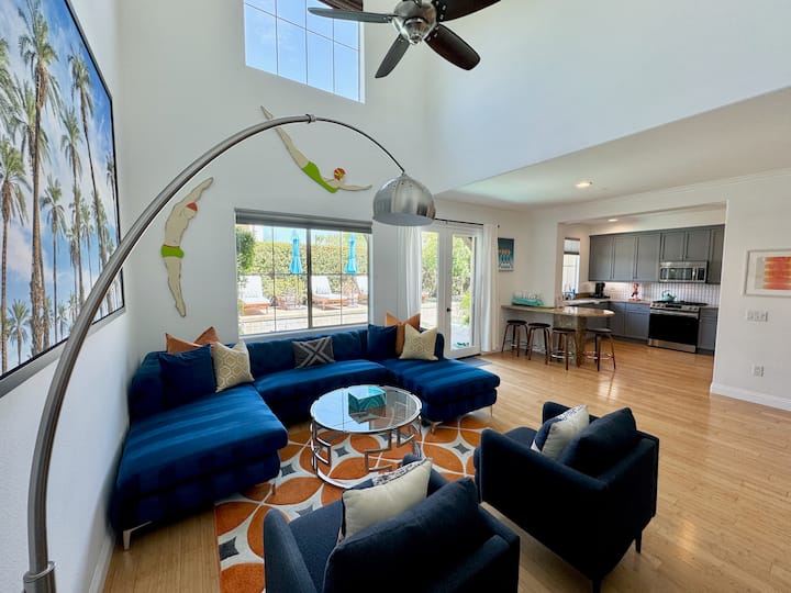 Designer Home-like Condo, Pools, Dog Park - Palm Springs, CA