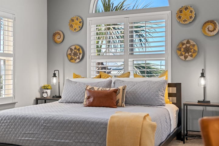 每间卧室的设计都旨在提供最大限度的舒适性和风格