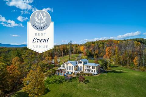 River House by AvantStay | Riverfront Mansion