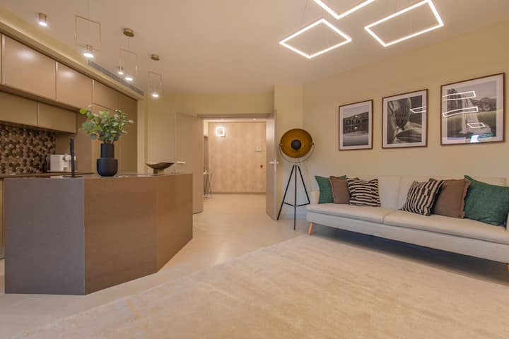 Deluxe 2BDR Apartment in Carcavelos by LovelyStay