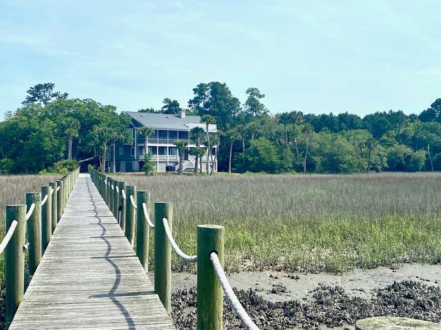 Sandpiper Property Management managed Airbnb listing 3