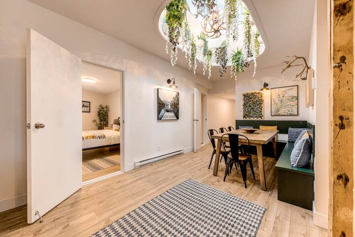 Spectacular 3 Bedroom Old Quebec Penthouse gallery image 5