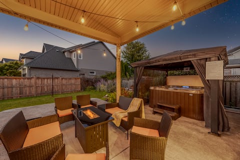 Top performing Airbnb: NOTL Retreat: Close to Wineries w/Spa & EV Charger in Niagara