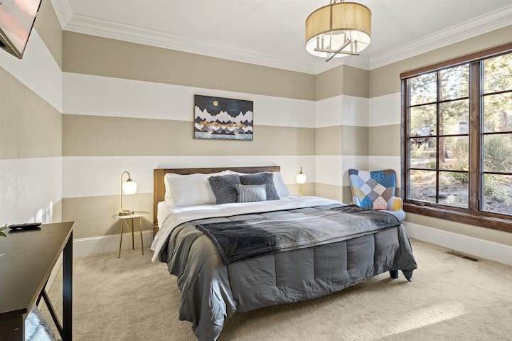 King Suite First Floor