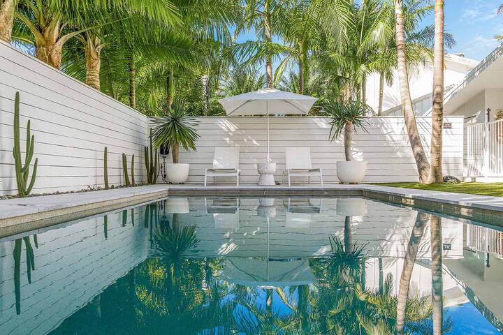 The Chalet – designer 3 BR retreat with pool gallery image 4