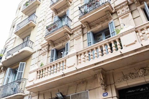 Propiedad de Airbnb exitosa: Cal Mateu - Sagrada Familia en Barcelona