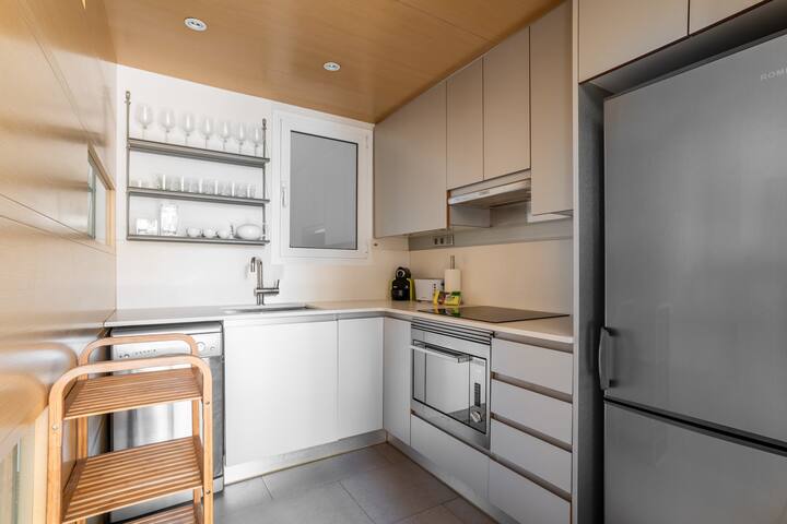 Paseo de Gracia | Classy 3bed 3bath apartment gallery image 3