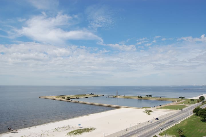 Vacation On A Whim & Save Big! Have An 11th Floor - Biloxi, MS