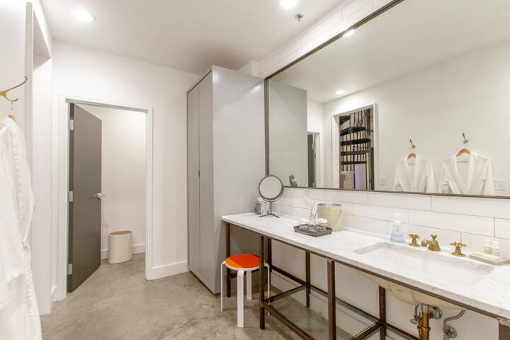 The 404 Hotel | Gulch Gem | Ultimate Walkability gallery image 5