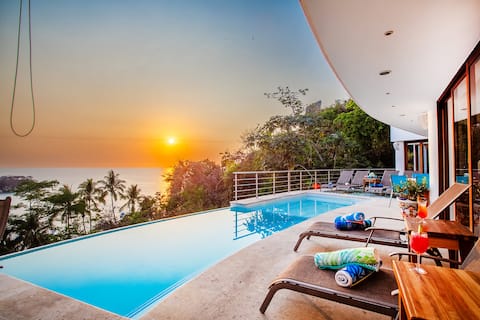 Paradise over the Pacific, private chef and staff,