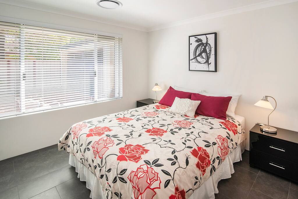 Dhomë gjumi dopio "queen"