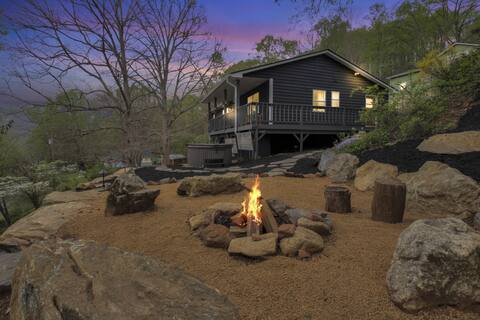 Modern Cabin Home with Mnt Views- near Asheville