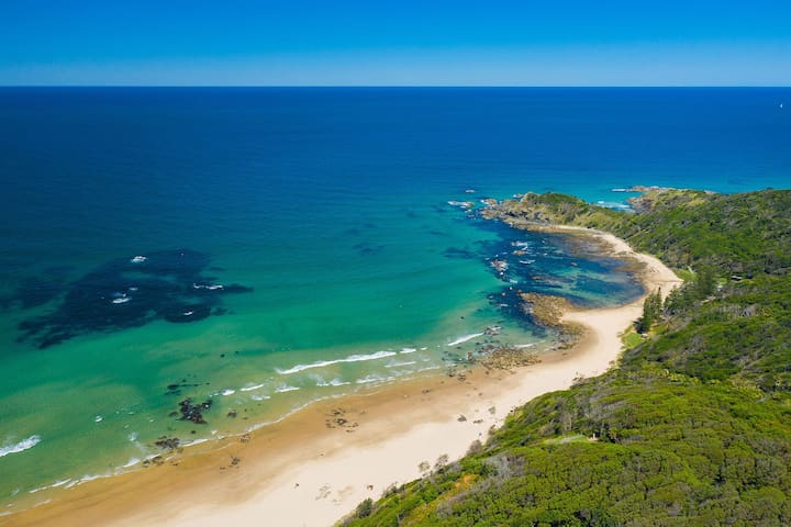 Coastal 3BR Home near gorgeous beaches