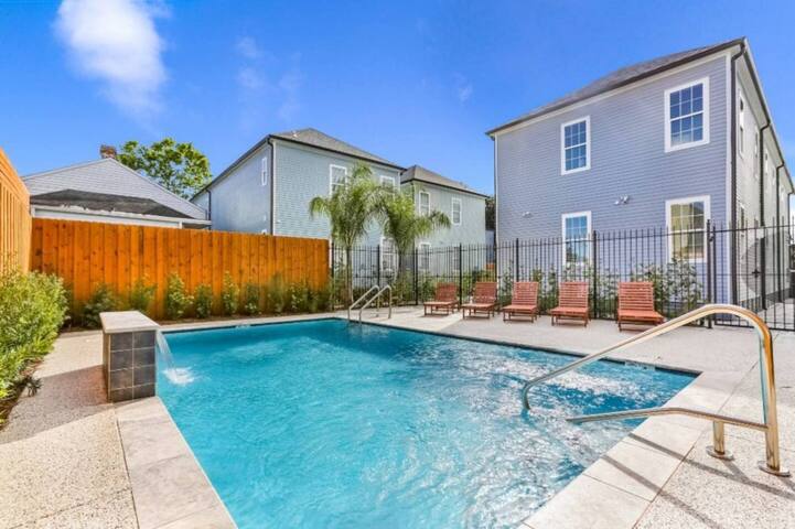 5BR w Pool | Great for Families | Near Everything gallery image 2