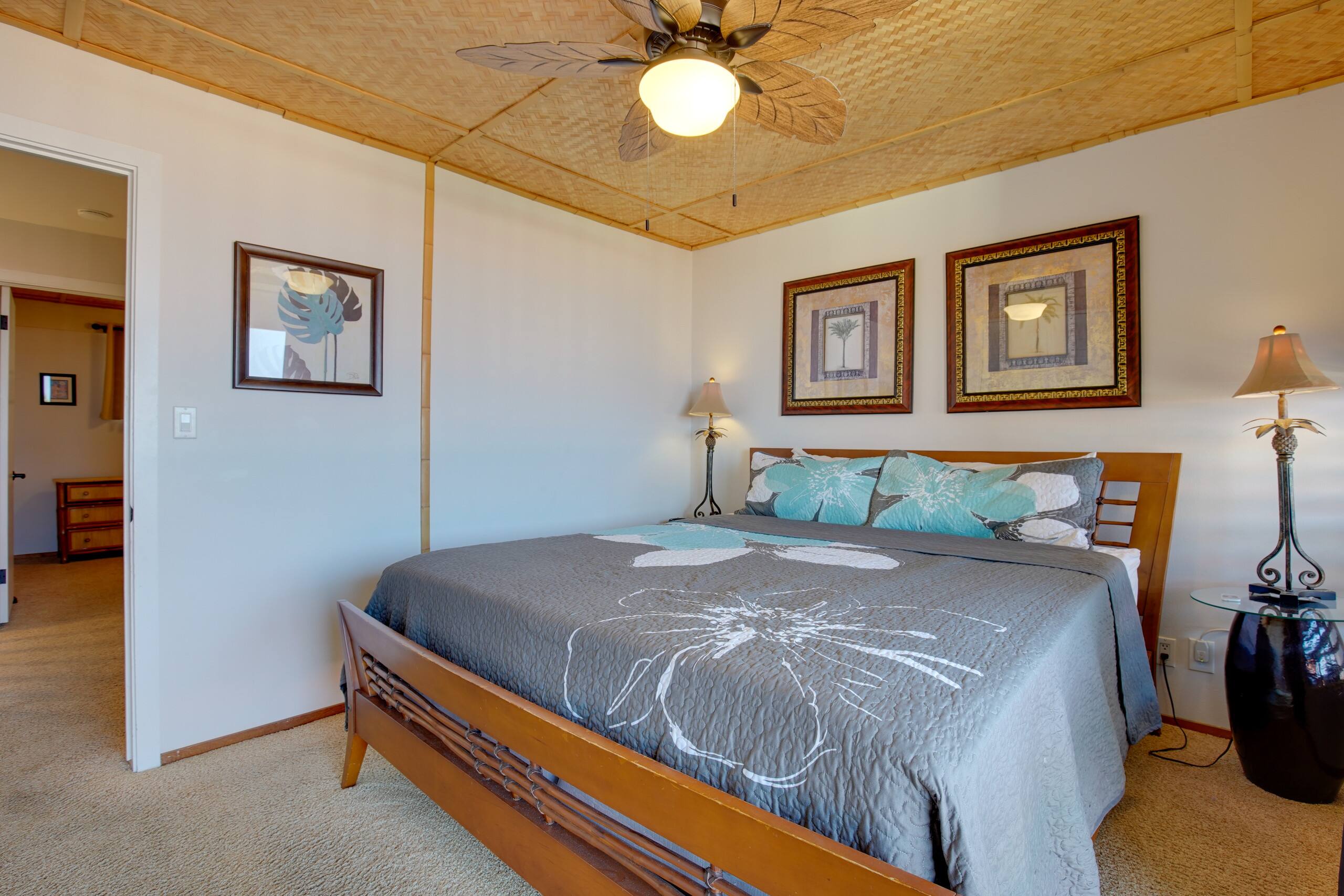 Condo in Kailua-Kona · ★4.56 · 2 bedrooms · 4 beds · 1.5 private baths - Image 14