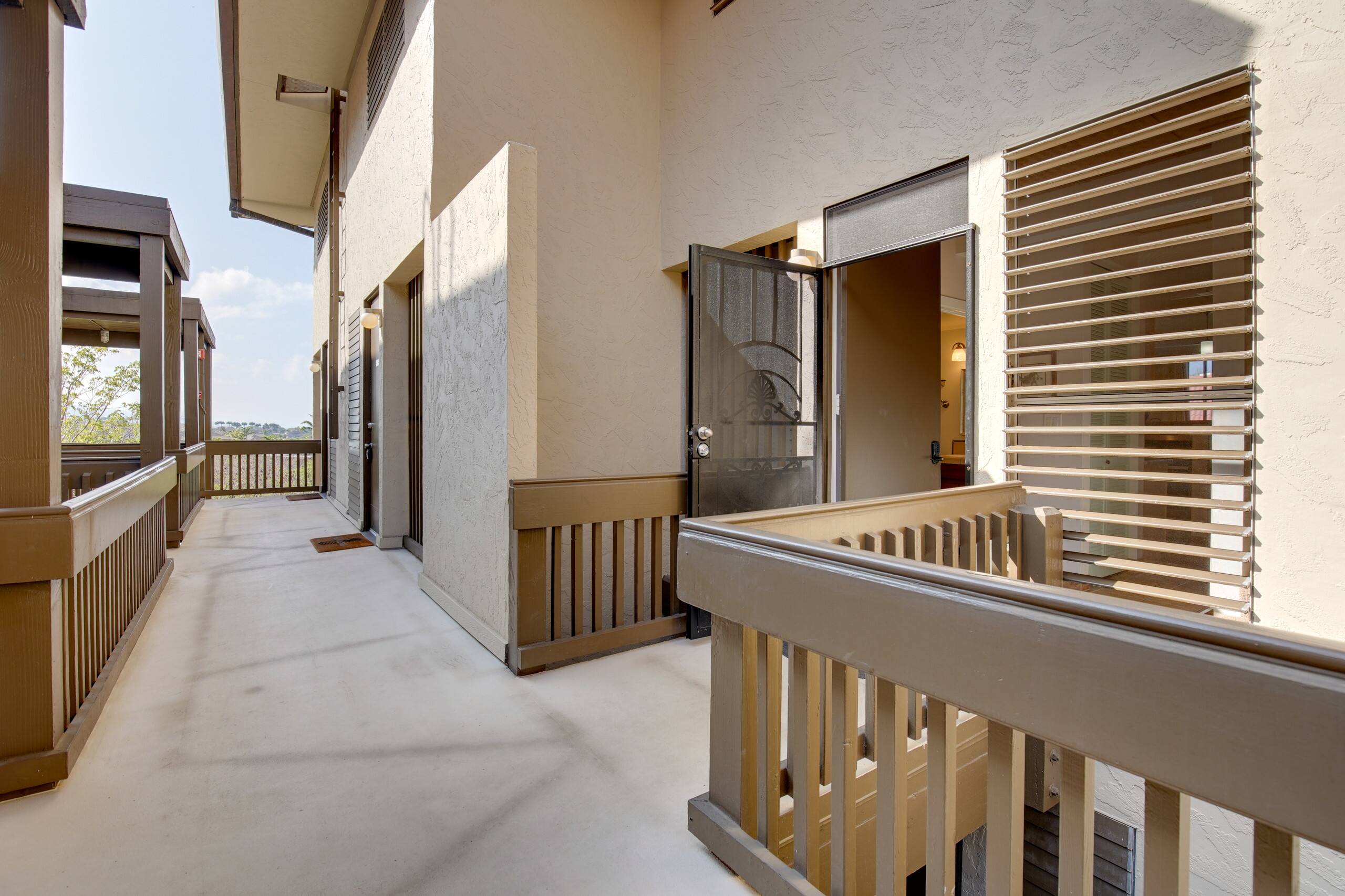 Condo in Kailua-Kona · ★4.56 · 2 bedrooms · 4 beds · 1.5 private baths - Image 24