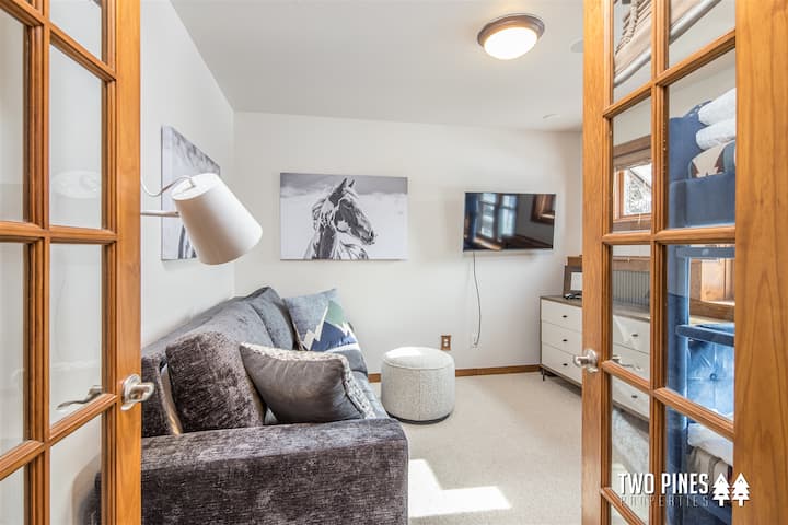 1st Bunkroom with Twin over Twin Bunkroom